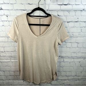 👕 Me to We Oversized V-Neck T-Shirt - Tan, Size XS 👕